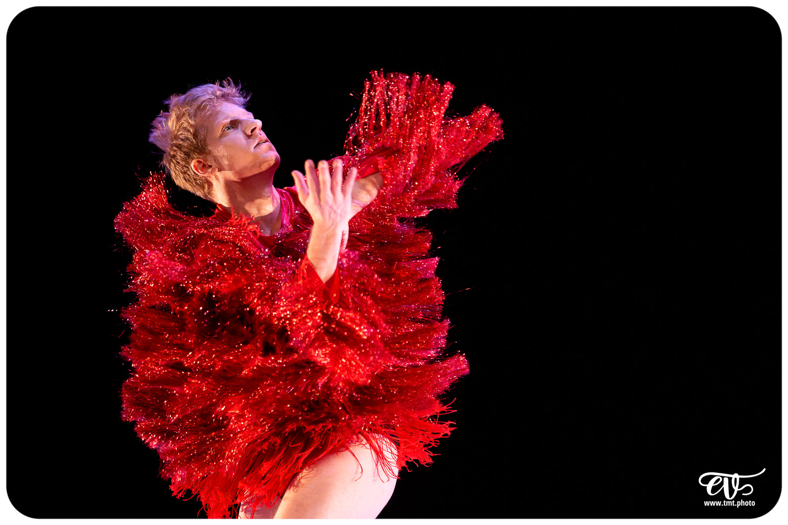 A4 (COMME LA FEUILLE) CIE CHICOS MAMBO